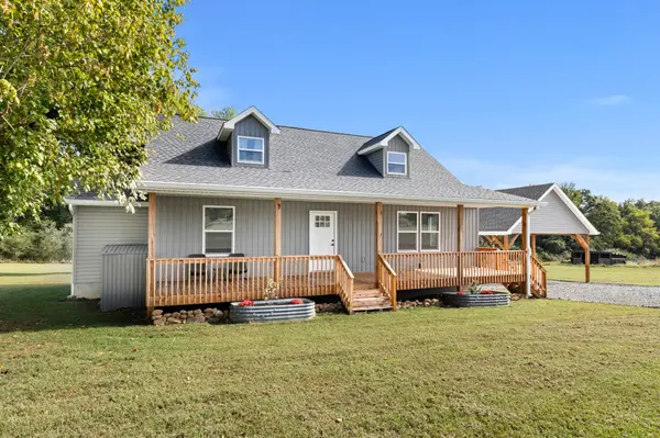 290 Foothills Rd, Pikeville, TN 37367