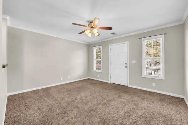 1061/2 Riverview Dr, Clarksville, TN 37040