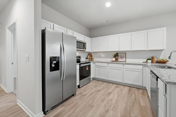 2717 S Cypress St, Wichita, KS 67210-2475