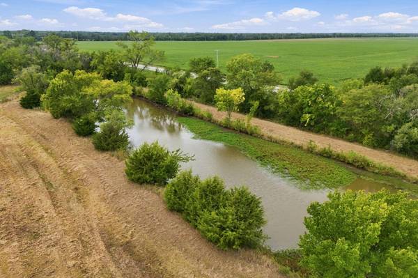 4608 SW Butler Rd, Benton, KS 67017-9196