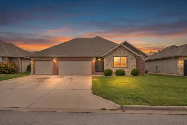 674 N Rockingham AVE, Nixa, MO 65714
