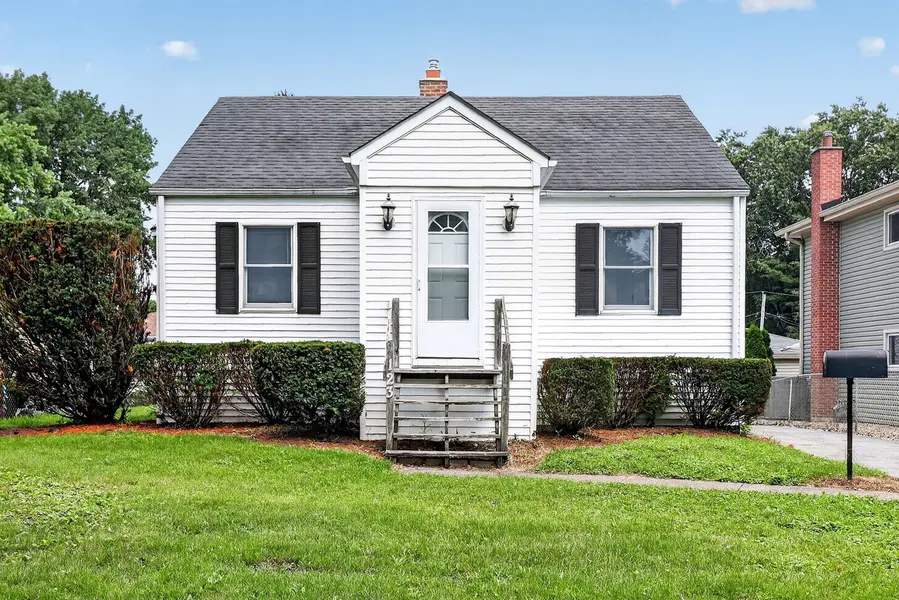 123 S Ellyn AVE, Glen Ellyn, IL 60137