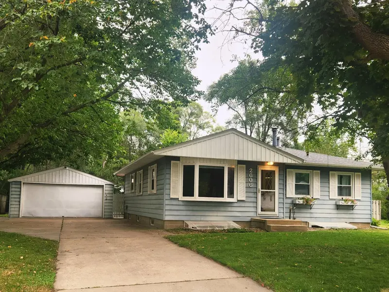 2606 Pearl CT SE, Rochester, MN 55904