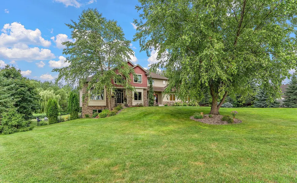 23140 Grandview WAY, Lakeville, MN 55044