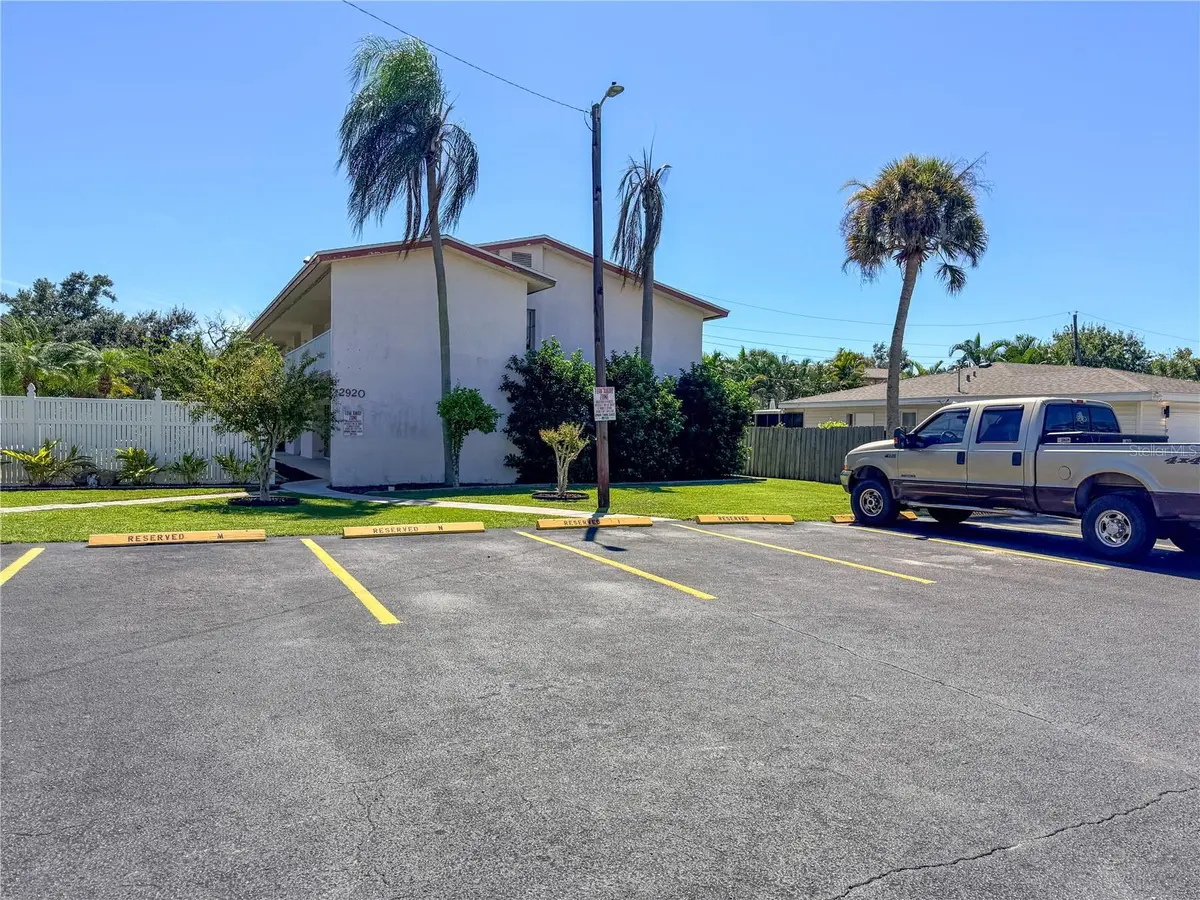 2920 CLARK RD #204, Sarasota, FL 34231