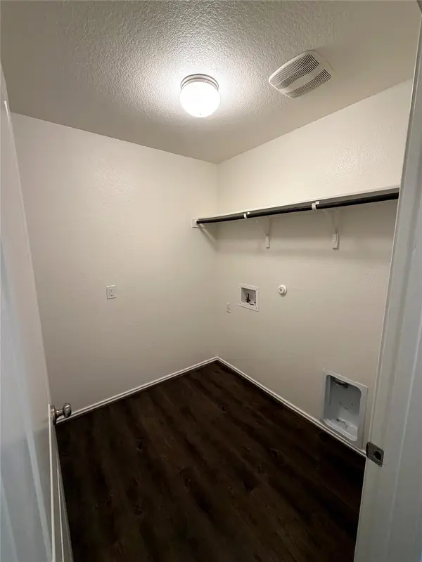 15400 Summer Ray DR, Del Valle, TX 78617