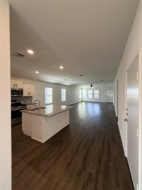 15400 Summer Ray DR, Del Valle, TX 78617