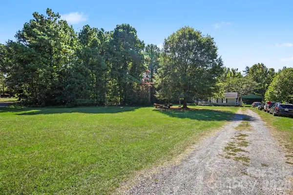 198 Smith Clemmer RD, Mount Holly, NC 28120