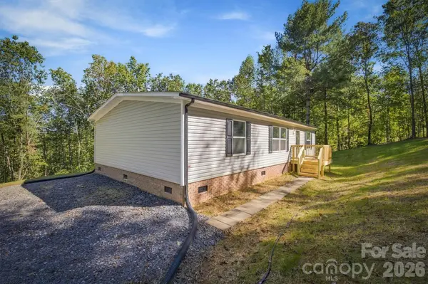 3065 Joshua TRL, Lenoir, NC 28645