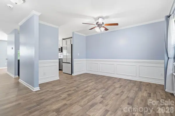 5904 Ellimar Field LN, Charlotte, NC 28215