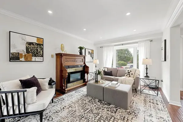 1110 Timber CT, Pickering, ON L1X 1T4