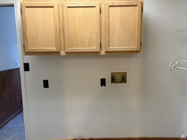 508 E 1st ST, Abilene, KS 67410