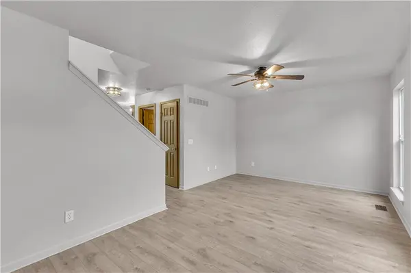 8154 N Drury AVE, Kansas City, MO 64119