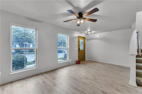 8154 N Drury AVE, Kansas City, MO 64119