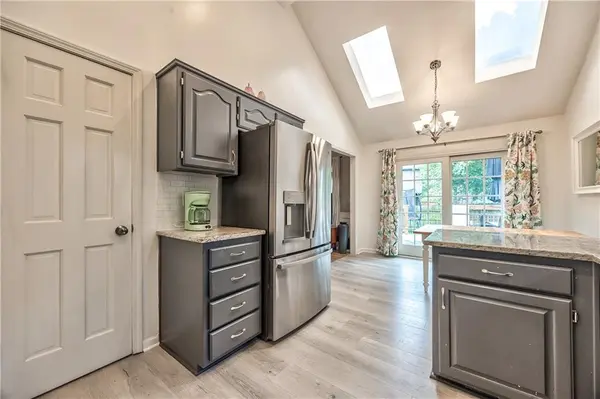 7673 W 152nd ST, Overland Park, KS 66223
