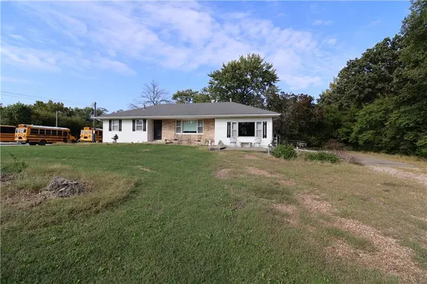 214 & 216 SW 13 HWY, Warrensburg, MO 64093