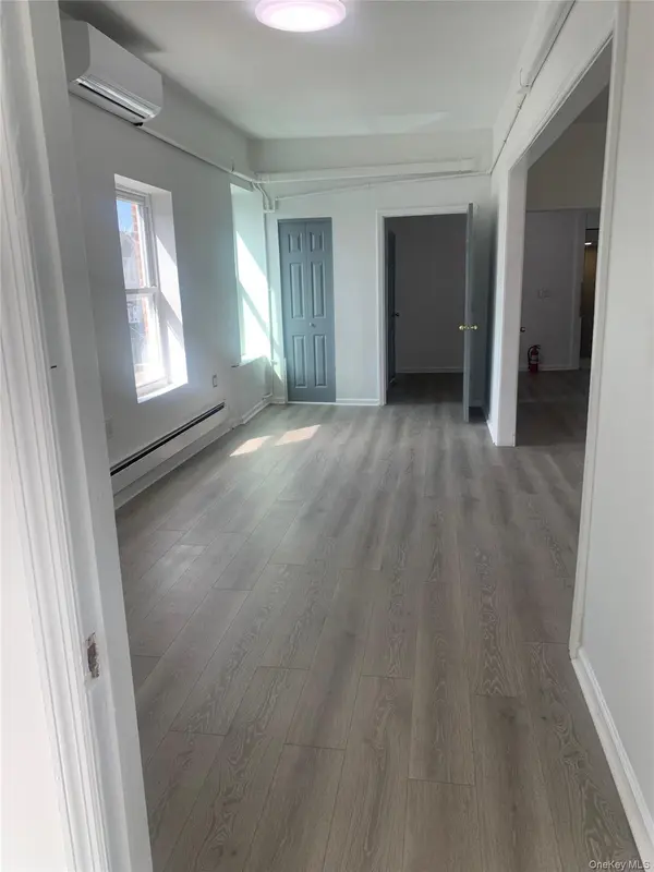 11801 Liberty AVE #2nd Floor, Richmond Hill S., NY 11419