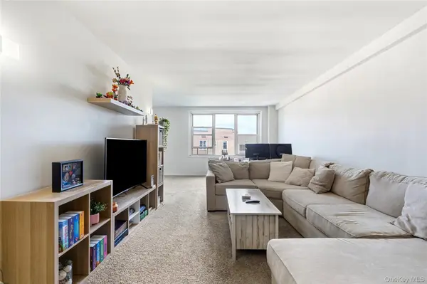 18-40 211th ST #6B, Bayside, NY 11360
