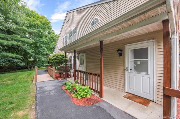 308 Magnolia CT, Highland Mills, NY 10930