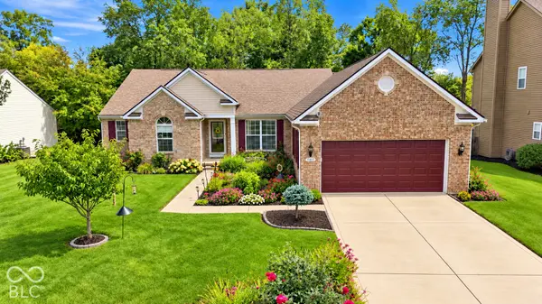 11417 Rainbow Falls LN, Fishers, IN 46037