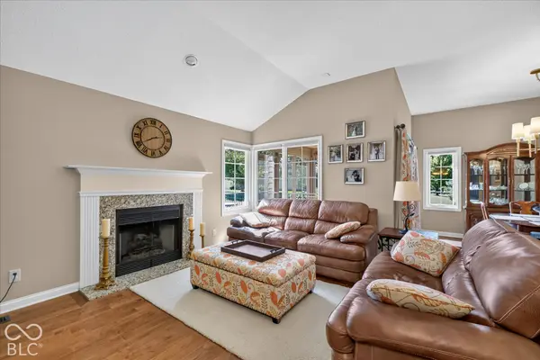 7251 River Glen DR, Fishers, IN 46038