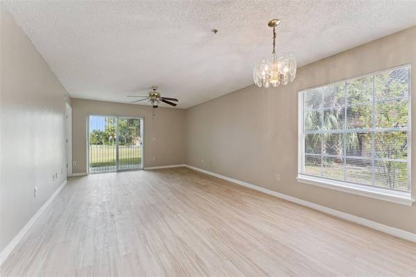 1192 N FAIRWAY DR #1192, Apopka, FL 32712