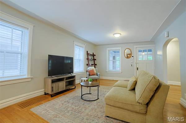 6581 Hoffman AVE, St Louis, MO 63139