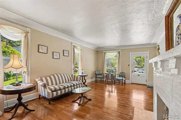 669 Marshall AVE, Webster Groves, MO 63119