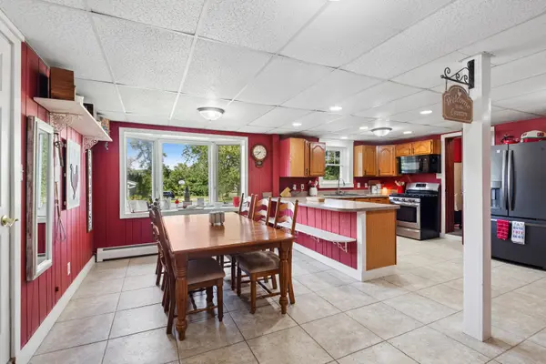 5817 WONDER WOODS DR, Wonder Lake, IL 60097