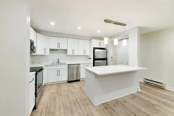4334 N CLARENDON AVE #102, Chicago, IL 60613