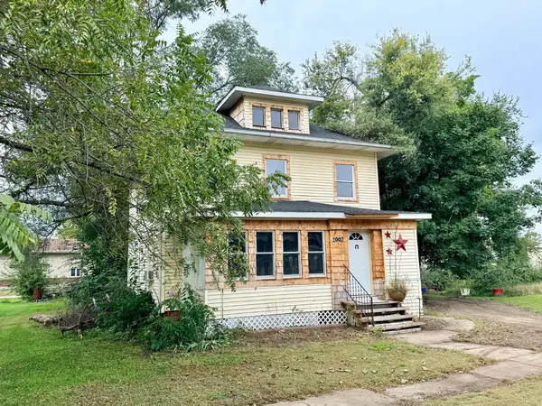1002 Locust ST, Thomson, IL 61285