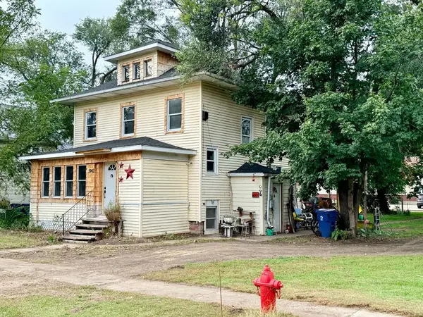 1002 Locust ST, Thomson, IL 61285