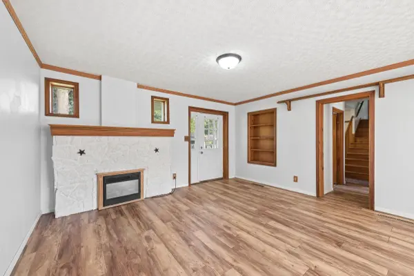 110 Country Club DR, La Porte, IN 46350