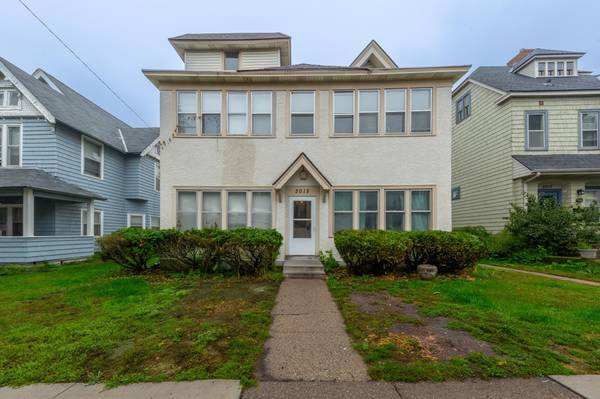 2015 2nd AVE S, Minneapolis, MN 55404