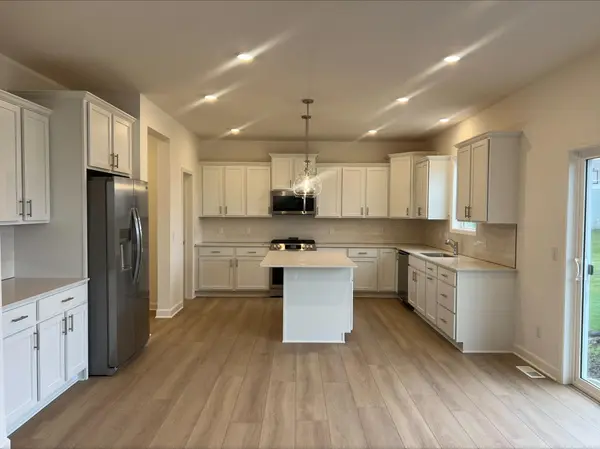7444 Lotus LN, Lino Lakes, MN 55038
