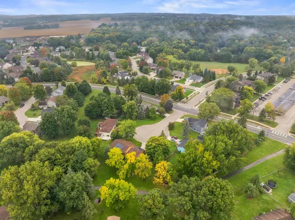 1825 Truman CT, Northfield, MN 55057