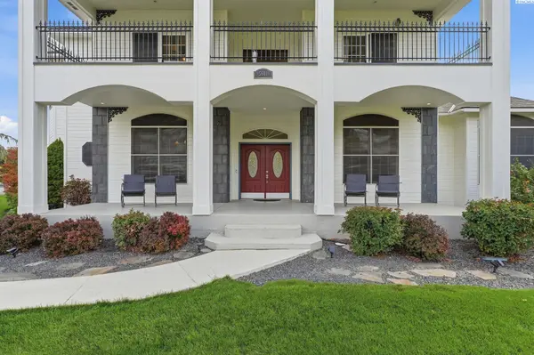 5601 Glenbrook Loop, West Richland, WA 99353