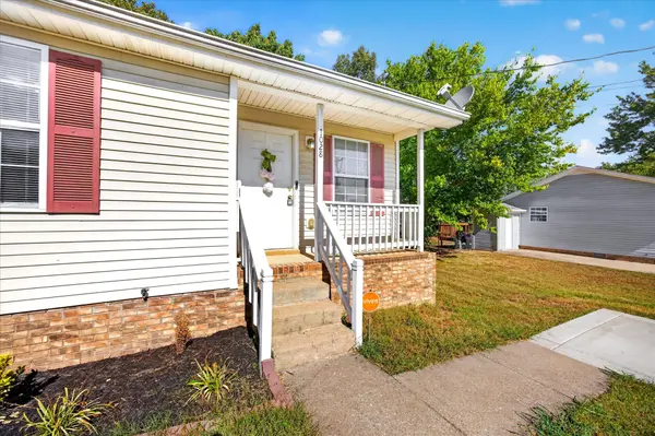 1028 Bush Ave, Oak Grove, KY 42262