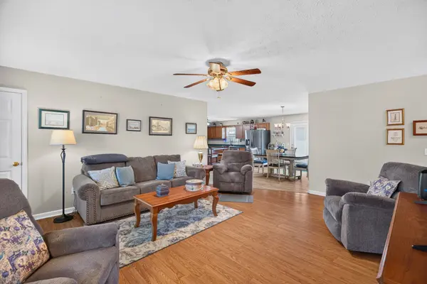 664 Keene Cir, Dandridge, TN 37725