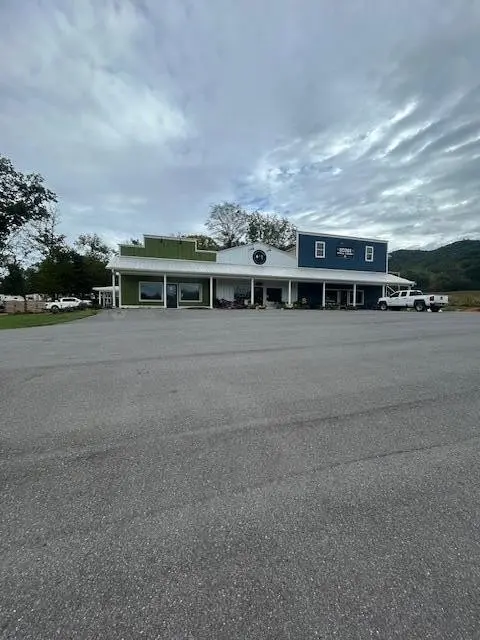 1875 Highway 64, Benton, TN 37307