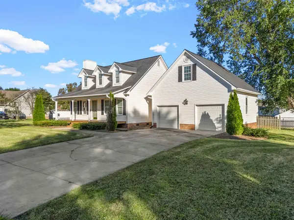 207 SW Fieldsedge dr, Moore, SC 29369