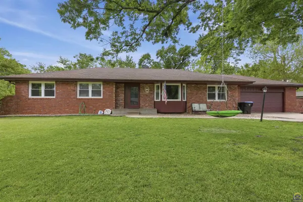 4341 SE 26th TER, Topeka, KS 66605