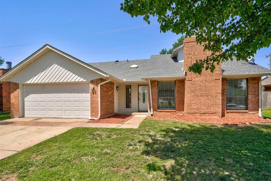 1617 Raquel DR, Edmond, OK 73003