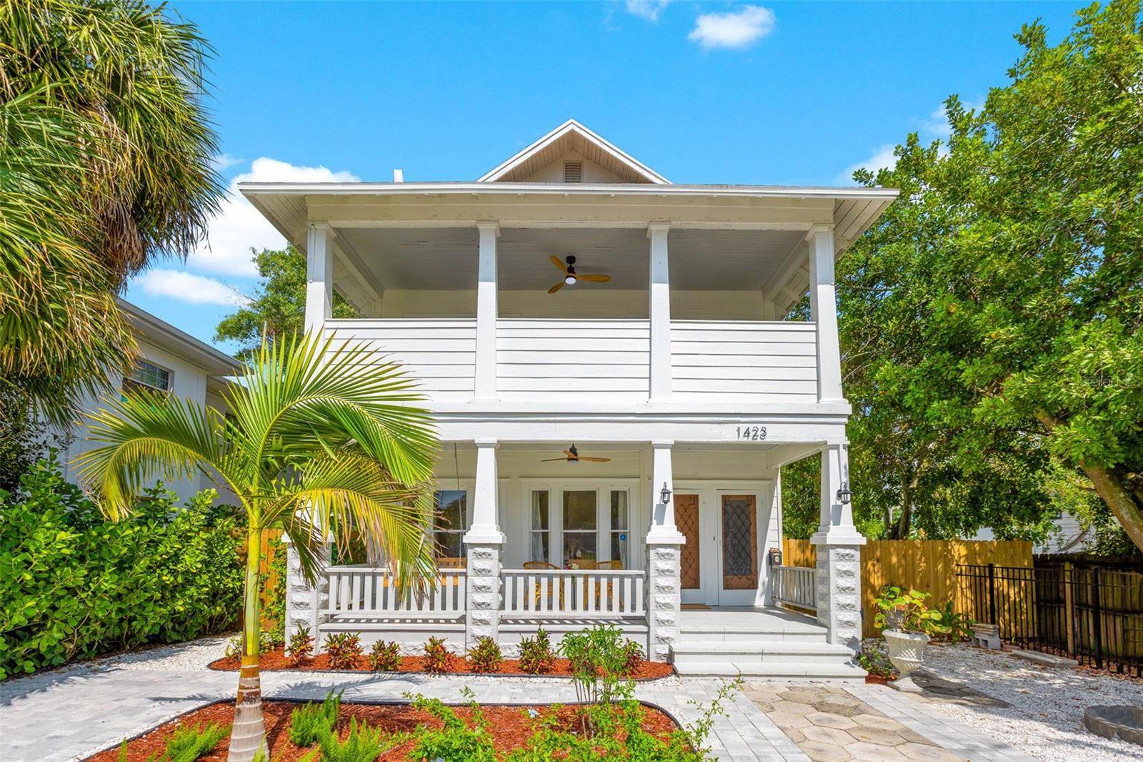 1423 DR MARTIN LUTHER KING JR ST N, St Petersburg, FL 33704