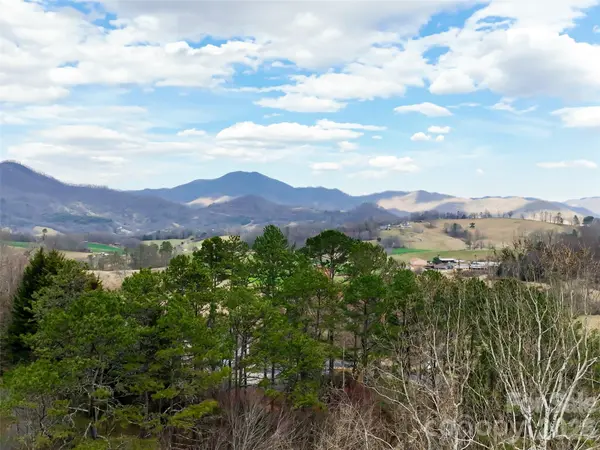999 Coyote Hollow RD #39, Waynesville, NC 28785