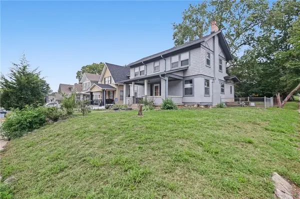 1400 Tauromee AVE, Kansas City, KS 66102