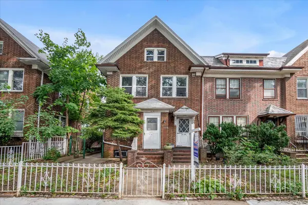 33-25 88th ST, Jackson Heights, NY 11372