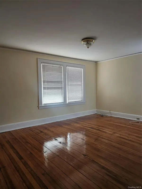 647 S 6th AVE #2, Mount Vernon, NY 10550