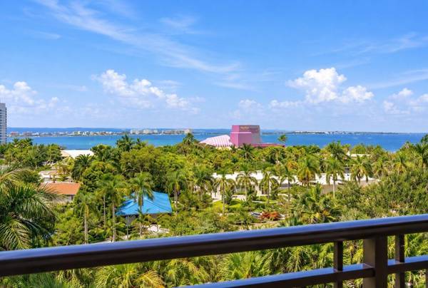 750 N TAMIAMI TRL #517, Sarasota, FL 34236