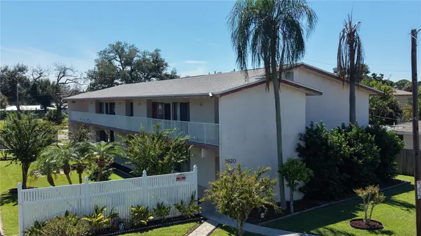 2920 CLARK RD #101, Sarasota, FL 34231